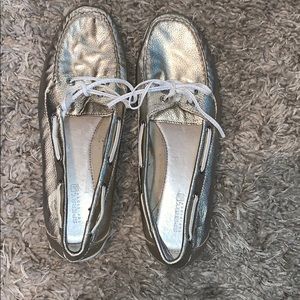 Metallic gold sperry’s s9.5